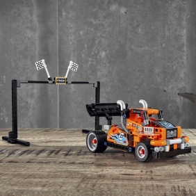 Lego Technic: Ciężarówka wyścigowa (42104) (Uszkodzone opakowanie)