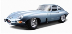 Bburago, Jaguar E Coupe 1961 Silver Blue 1:18