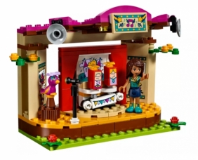 Lego Friends: Pokaz Andrei w parku (41334)