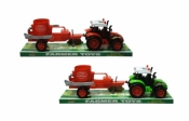 Traktor z maszyną