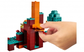 Lego Minecraft: Spaczony las (21168)