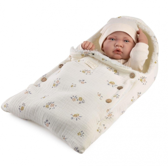 <img src='https://webimage.pl/pics/475/4/d8435083654475.jpg' style='height:440px' /> Lalka hiszpańska Lua w śpiworku 42cm