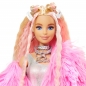 Barbie Extra: Modna lalka z różową puchata kurtką (GRN27/GRN28)
