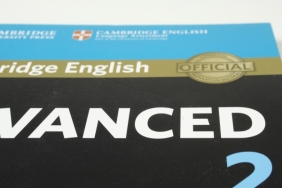 Cambridge English Advanced 2 Student's Book with answers and Audio (Uszkodzona okładka)