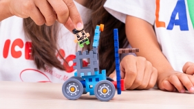 Klocki Waffle mini Farmer - Wózek widłowy, 50 elementów (907511)