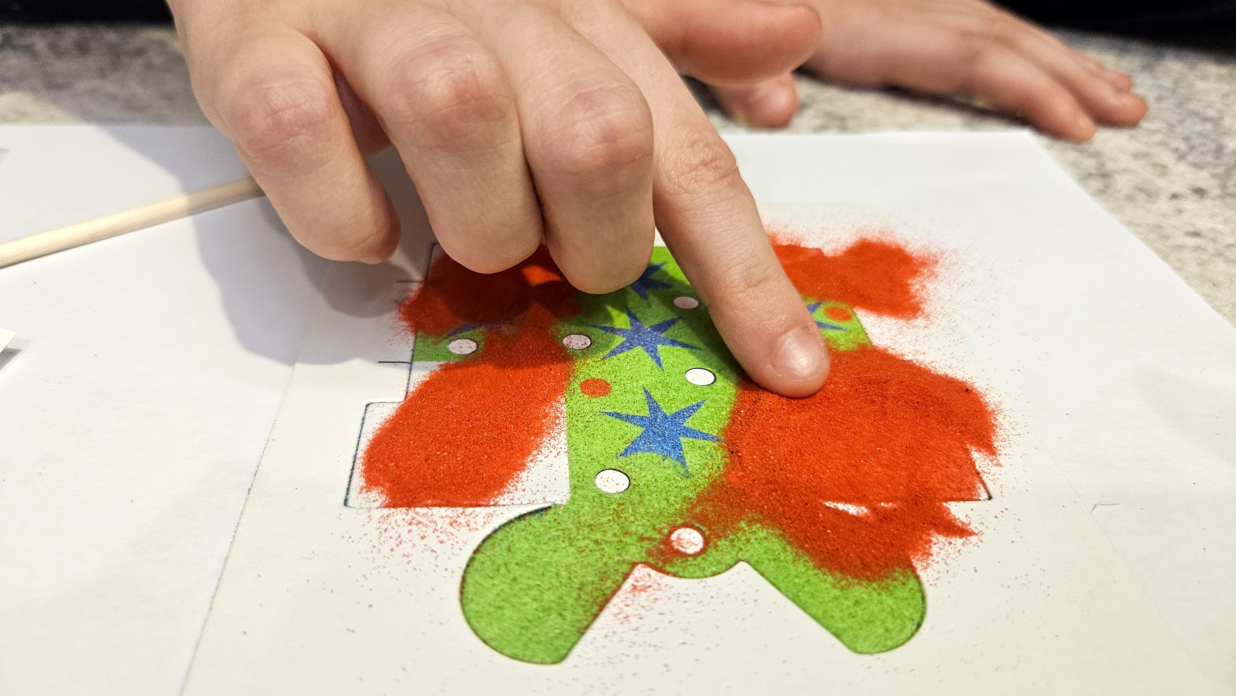 Piaskowe Malowanki – Ozdoby na Choinkę: Ciastek