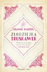 Złodziejka truskawek (duże litery) Joanne Harris