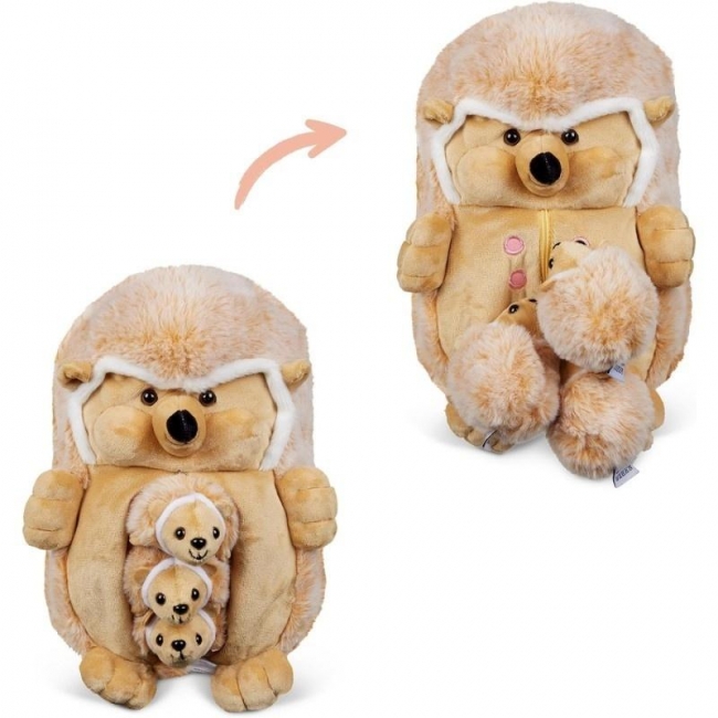 Mama jeż z 3 młodymi jeżami