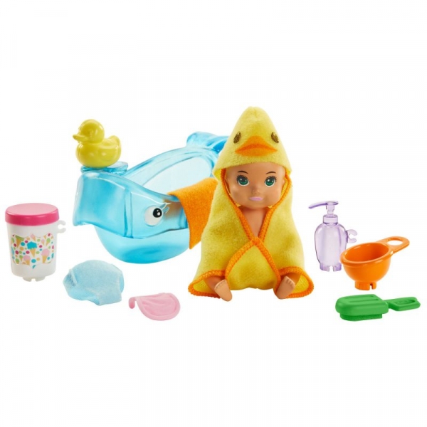 Barbie Skipper - Lalka dziecko zmieniająca kolor z akcesoriami do karmienia i kąpieli (GHV83/GHV84)