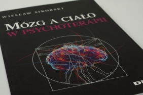 Mózg a ciało w psychoterapii (Uszkodzona okładka) - Sikorski Wiesław
