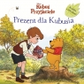  Prezent dla Kubusia. Książka z okienkami. Disney Kubuś i Przyjaciele
