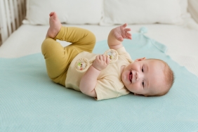 GiliGums, Grzechotka podwójna beżowa