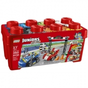 LEGO Juniors Rajd Samochodów Wyścigowych (10673)