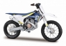 Model metalowy Motocykl Husqvarna FC 450 1/18 z podstawką (10139300/77259)