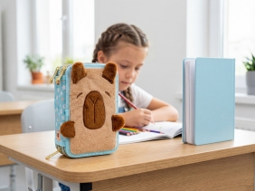 Astrabag, Piórnik Jumbo potrójny z wyposażeniem - Fluffy Capy, AC31