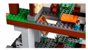 LEGO Minecraft: Teren szkoleniowy (21183)