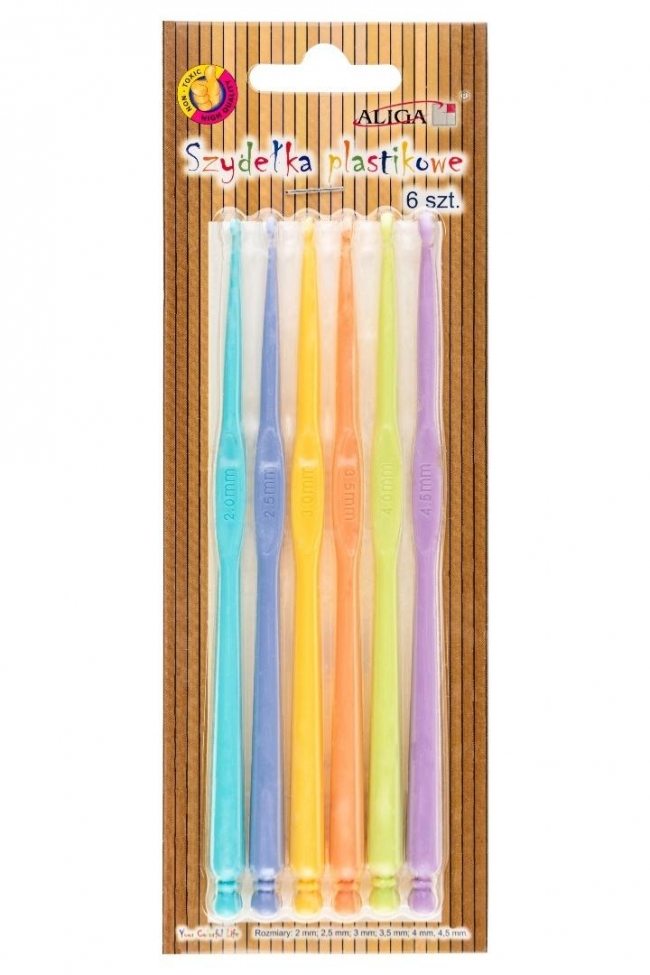 Szydełka plastikowe 6szt