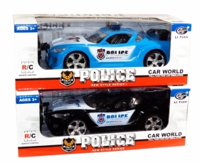 Auto policyjne sterowane pilotem