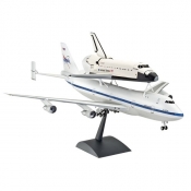 REVELL Boeing 747 SCA & Space Shuttle (04863)