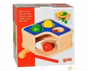 Drewniana przybijanka z piłkami i młotkiem (GOKI-58864)