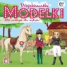 Modelki. Projektantki