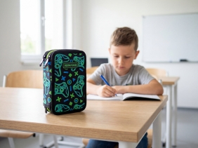 Astrabag, Piórnik Jumbo potrójny z wyposażeniem - Game On, AC31