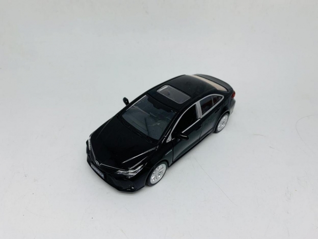 Toyota Corolla Hybrid Czarny światło+dźwięk