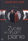 Życie w drugim planie