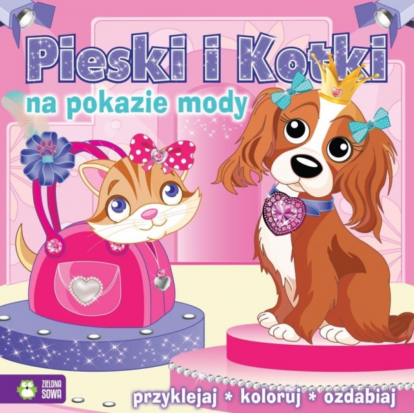 Pieski i kotki na pokazie mody