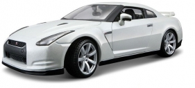 Bburago, Nissan GT-R R35 1:18, biały (18-12079)