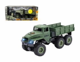 Pojazd ciężarówka wojskowa sterowana pilotem ze światłem