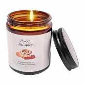 Świeczka sojowa. Słodkie ciasto