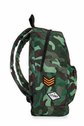 CoolPack - Cross - Plecak młodzieżowy - Camo Green (Badges) (A26110)