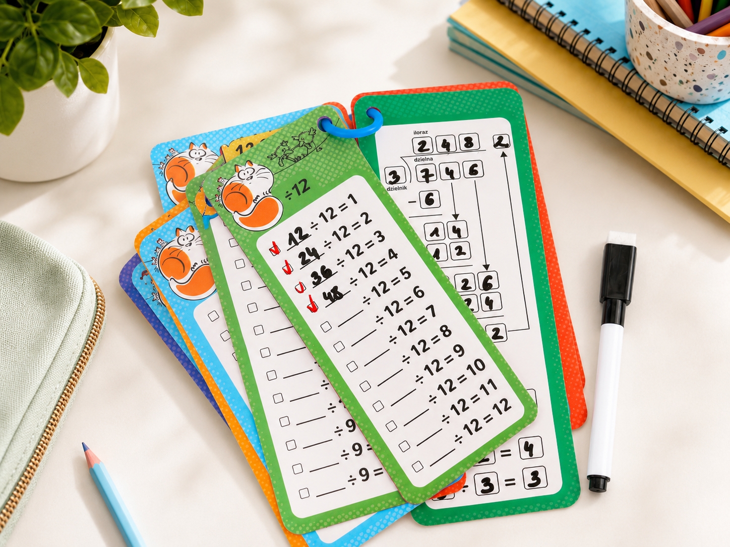 Karty edukacyjne – Dzielenie, 15 kart, 2 pisaki, Happy Color