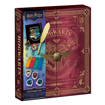 <img src='https://webimage.pl/pics/737/8/d8435507898737.jpg' style='height:440px' /> Zestaw Piśmienniczy Maxi Deluxe Harry Potter HPK0013