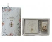 Modlitewnik i pamiątka Pierwszej Komunii Świętej w pudełku z prezentem (różańcem)