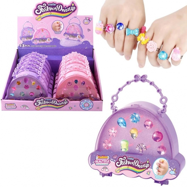 <img src='https://webimage.pl/pics/740/4/d5901353684075.jpg' style='height:440px' /> Zestaw piękności pierścionki 10szt MIX