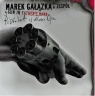 Pistolet w dłoni Ojca CD Marek Gałązka