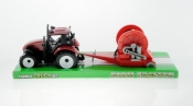 Traktor z przyczepą