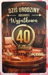 <img src='https://webimage.pl/pics/763/8/d5906742698763.jpg' width='323' height='500'> Karnet z wymiennymi rocznikami 40 damska