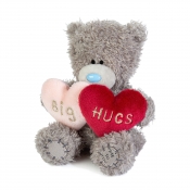 Miś - Big Hugs z pluszowymi serduszkami (11 cm)