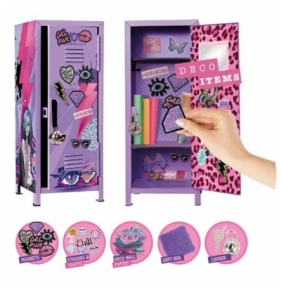 Szafka na biżuterię z przegródkami