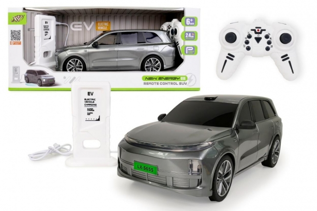 Auto zdalnie sterowane ze stacją ładującą czarne