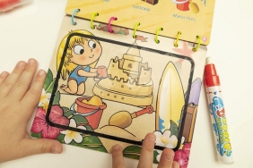 Książeczka z wodnym pisakiem - wakacje (102825)