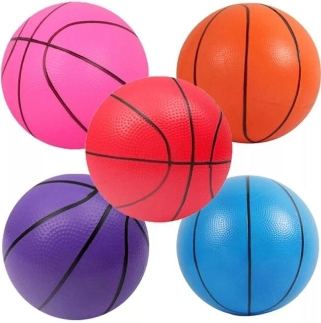 <img src='https://webimage.pl/pics/829/1/d5900360871829.jpg' style='height:440px' /> Piłka 18 cm gruba guma MIX