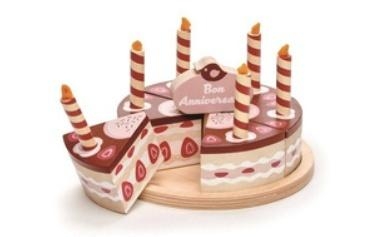 Drewniany tort urodzinowy