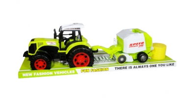 Traktor z maszyną