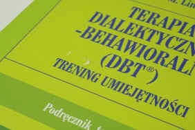 Terapia dialektyczno-behawioralna DBT Trening umiejętności (Uszkodzona okładka) - Marsha M. Linehan