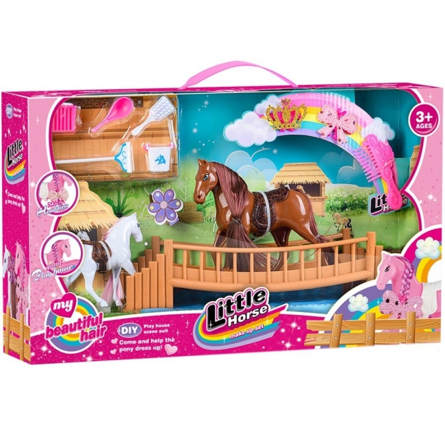 Zestaw koni z akcesoriami