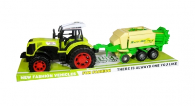 Traktor z maszyną